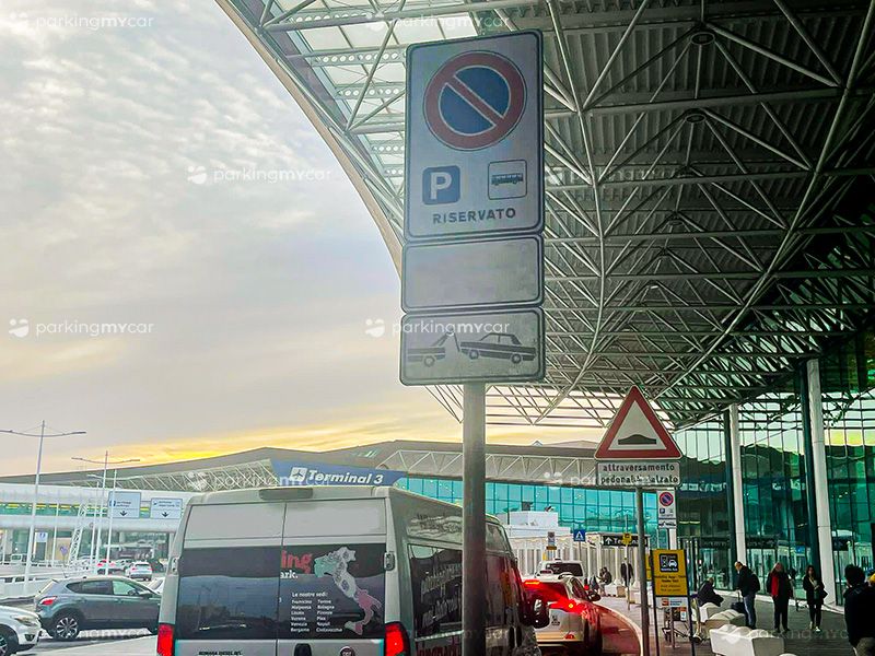 King Parking - Aeroporto Fiumicino Navetta a terminal King Parking - Aeroporto Fiumicino