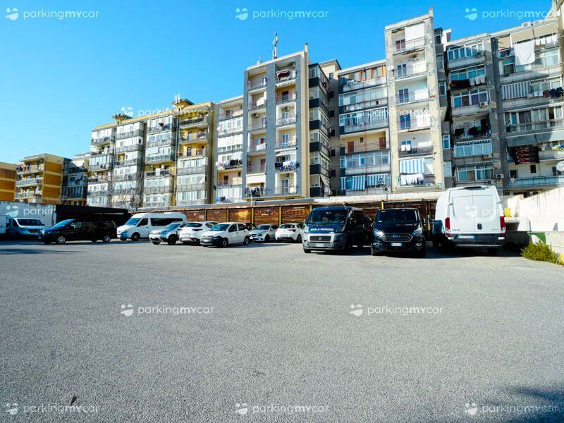 Koala Parking - Aeroporto Bari Veicoli in sosta Koala Parking - Aeroporto Bari