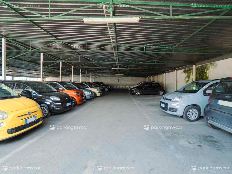 Economy Parking - Porto Napoli Parcheggi coperti sotto tettoia Economy Parking - Porto Napoli
