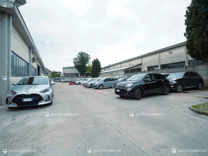 Parcheggi Low Cost - Aeroporto Linate Posti auto scoperti Parcheggi Low Cost - Aeroporto Linate