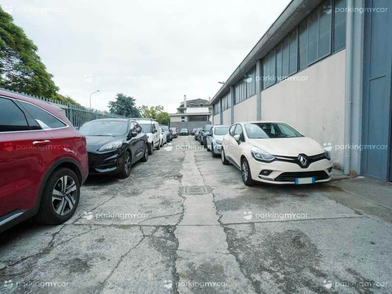 Parcheggi Low Cost - Aeroporto Linate Stalli auto scoperti Parcheggi Low Cost - Aeroporto Linate