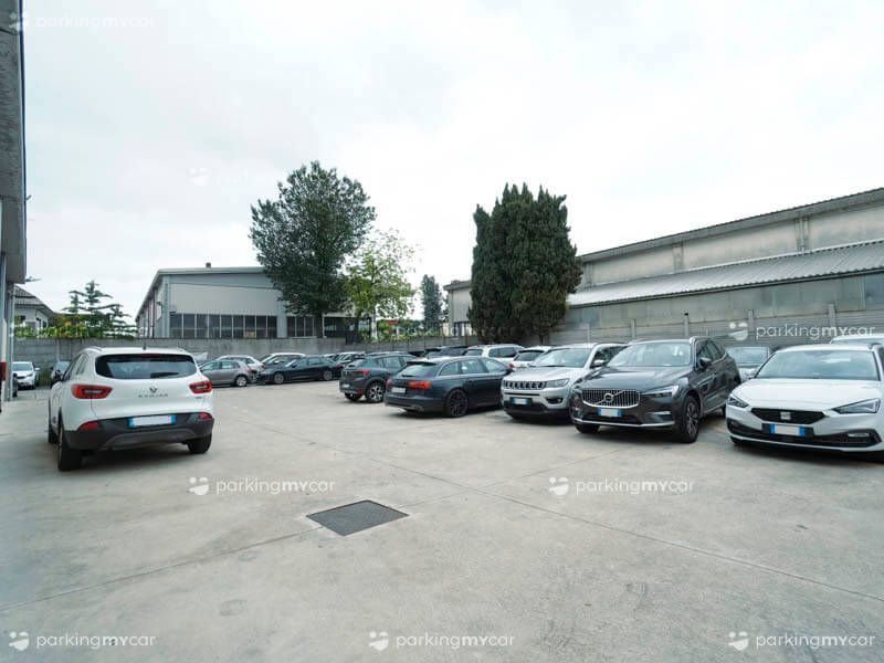 Parcheggi Low Cost - Aeroporto Linate Posti auto all'aperto Parcheggi Low Cost - Aeroporto Linate