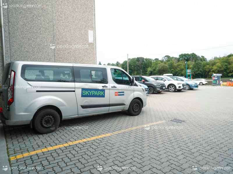 Avio Parking - Aeroporto Malpensa Navetta gratuita Avio Parking - Aeroporto Malpensa