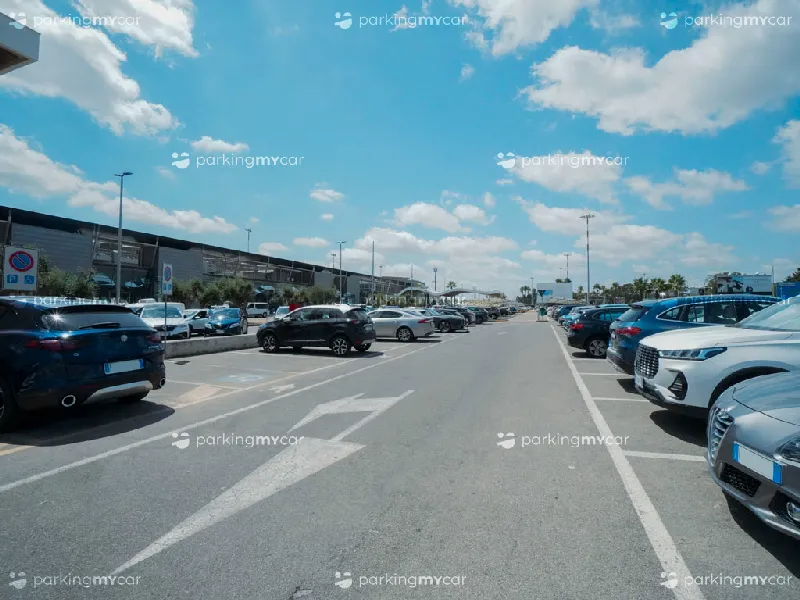 SABA P1 Comfort - Aeroporto Brindisi Posti auto scoperti SABA P1 Comfort - Aeroporto Brindisi