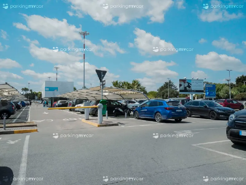 SABA P1 Top Car - Aeroporto Brindisi Posti auto scoperti SABA P1 Top Car - Aeroporto Brindisi