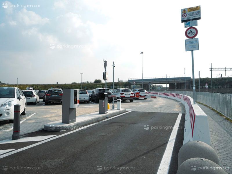 P-C Low Cost - Aeroporto Torino Ingresso P-C Low Cost - Aeroporto Torino