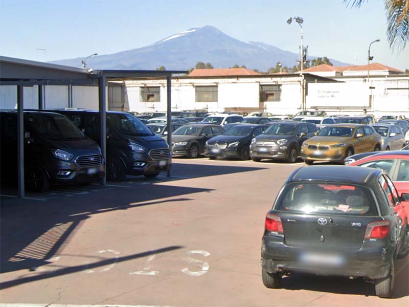 Fast Parking - Aeroporto Catania Posti auto scoperti Fast Parking - Aeroporto Catania