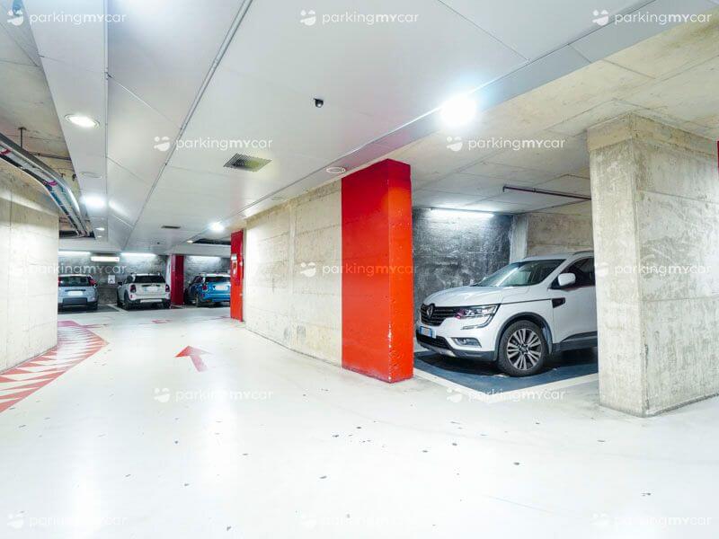 Quick Morelli - Napoli centro città Parcheggi coperti livello rosso Quick Morelli - Napoli centro città