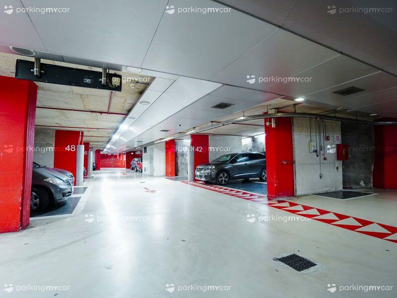 Quick Morelli - Napoli centro città Posti auto coperti livello rosso Quick Morelli - Napoli centro città