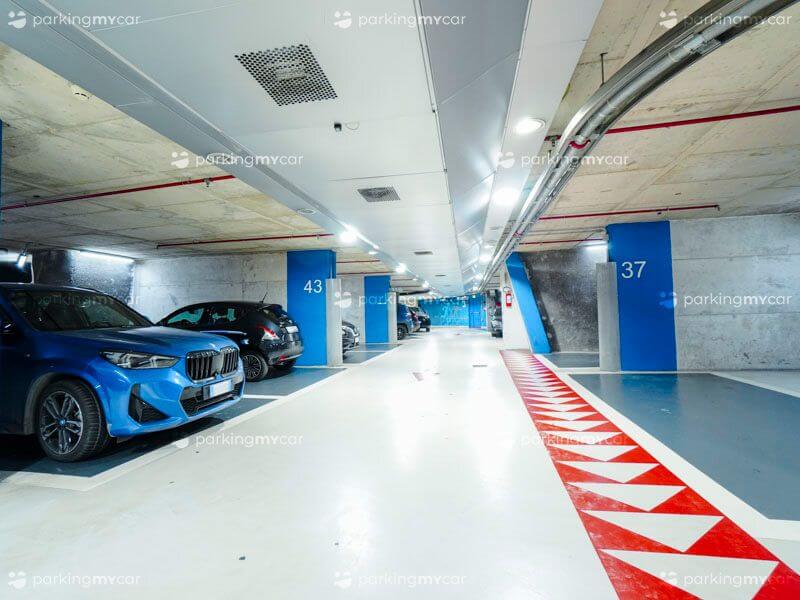 Quick Morelli - Napoli centro città Posti auto coperti livello blu Quick Morelli - Napoli centro città