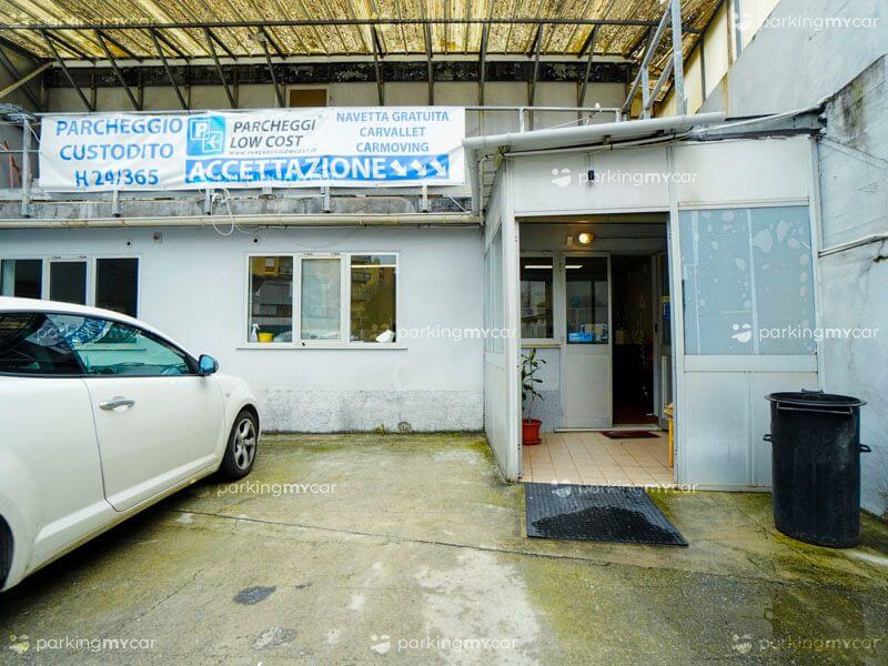 Parcheggio Genova Service - Porto Genova Ingresso reception Parcheggio Genova Service - Porto Genova