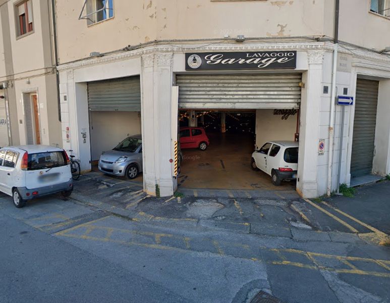 Motor Garage Manin - Porto Livorno Ingresso Motor Garage Manin - Porto Livorno