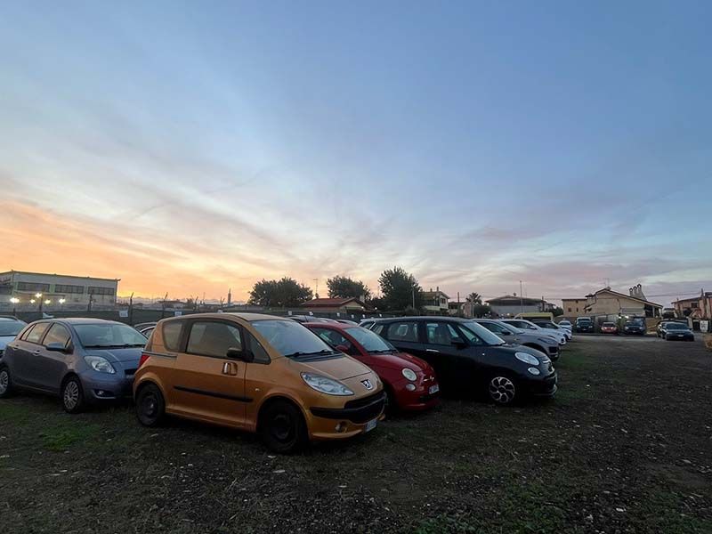 Gate 23 Parking - Aeroporto Fiumicino Posti auto all'aperto Gate 23 Parking - Aeroporto Fiumicino