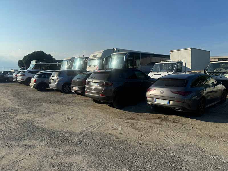 3 Esse Car Service - Reggio Calabria stazione Centrale Posti auto scoperti 3 Esse Car Service - Reggio Calabria stazione Centrale