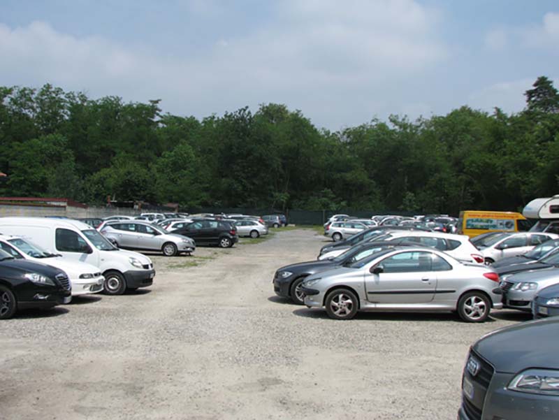 Planet Parking - Aeroporto Malpensa Posti scoperti Planet Parking - Aeroporto Malpensa