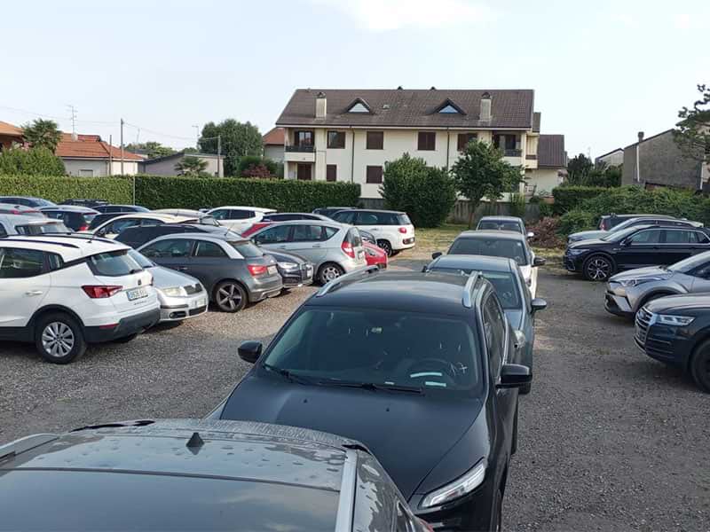 Emy Car Parking - Aeroporto Malpensa posti auto al coperto Emy Car Parking - Aeroporto Malpensa